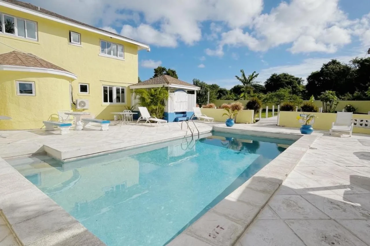 Golden Palm B & B